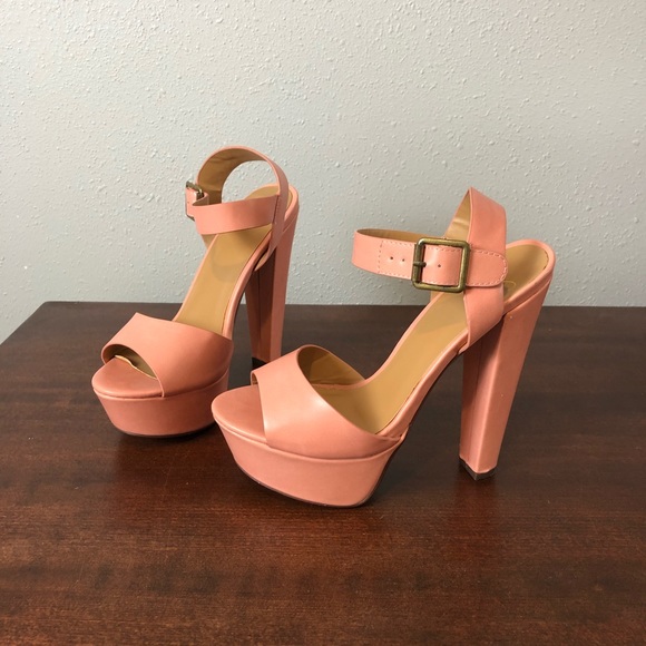 Delicious platform 5.75” heel light coral size 6/6.5 - Picture 2 of 10